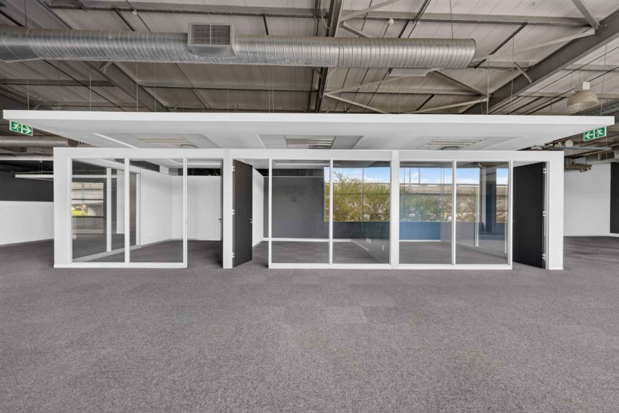 To Let Commercial Property for Rent in Paarden Eiland Western Cape
